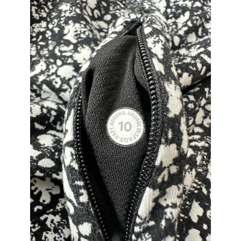 Lululemon Its Rulu Run Long Sleeve Top Size 10 Venture Floral Alpine White Black